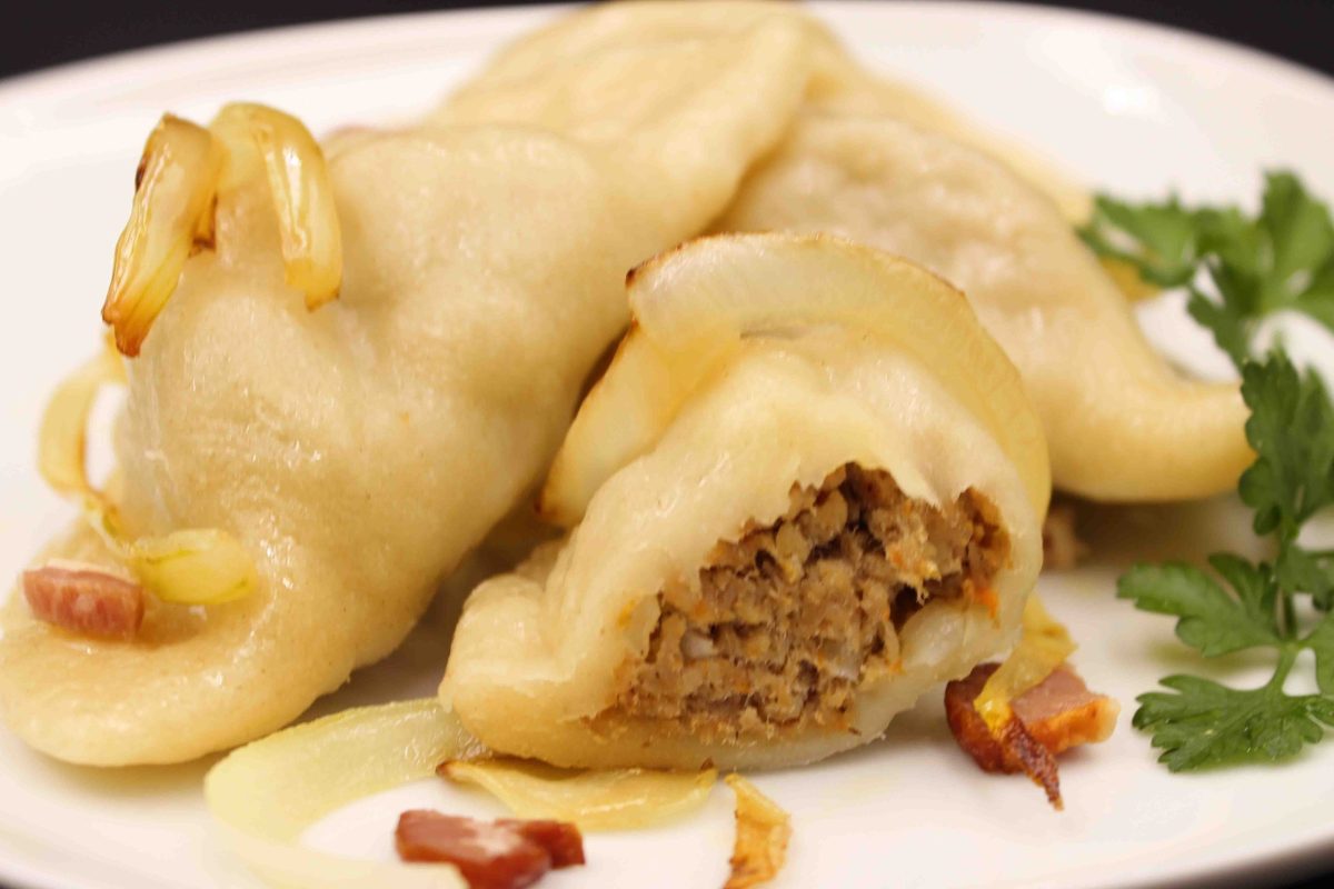Rindfleisch Pierogi mit Speck und Zwiebel